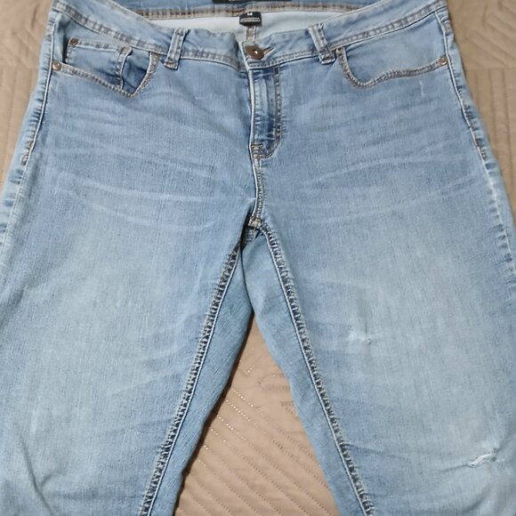 H&M Black Bodysuit, Med., with Jordache Faded Jeans Size 14, Bundle for - Picture 7 of 11